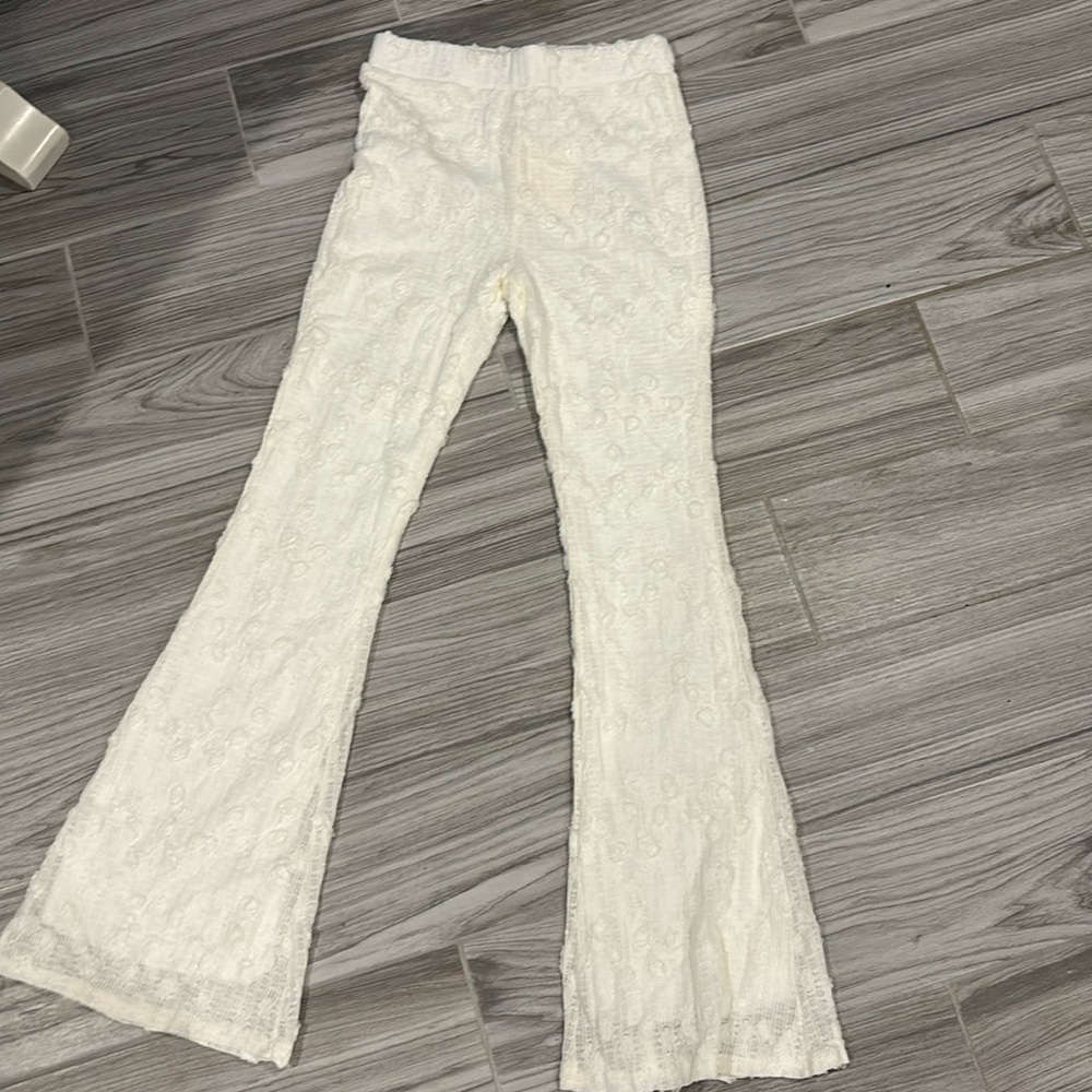 Off white elastic bell bottoms